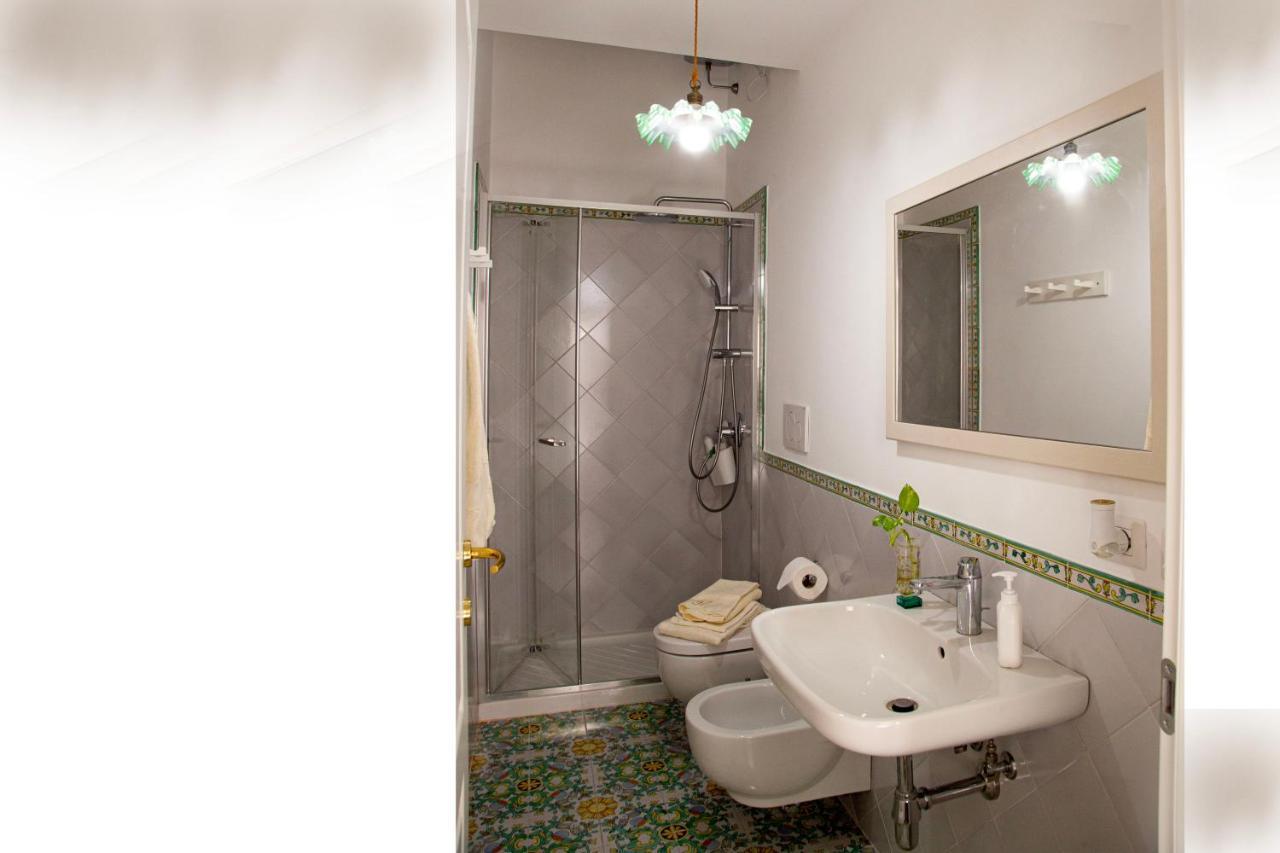 Tu Casa: Picturesque Guest House Napoli Экстерьер фото